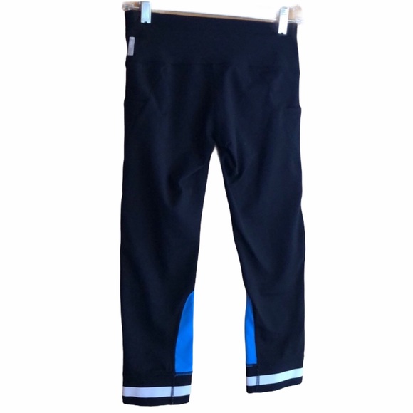 Zella Black & Blue Cropped Workout Pants size M - Picture 3 of 6